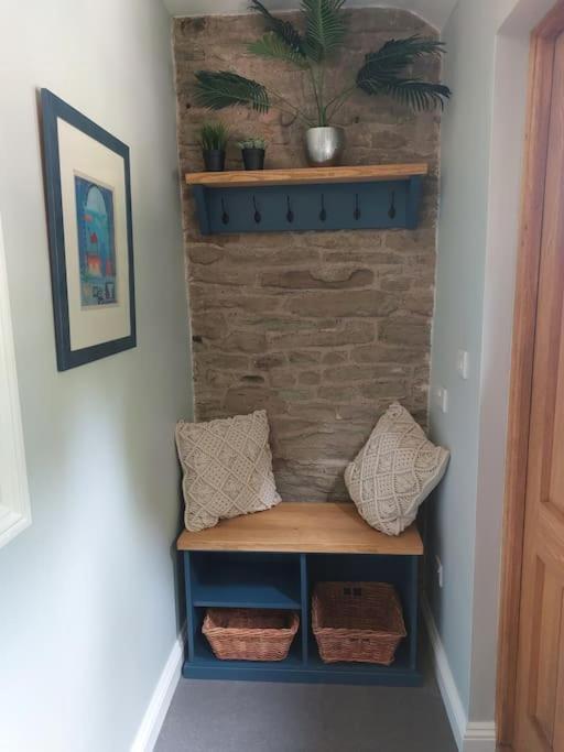 Apartment The Hen Den *