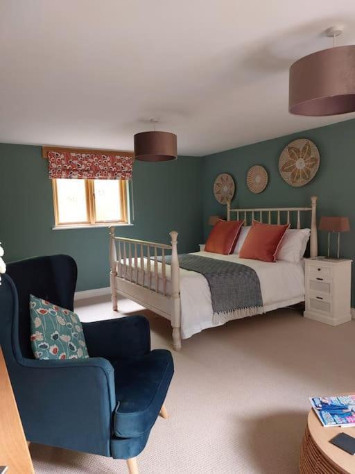 The Hen Den Apartment *
